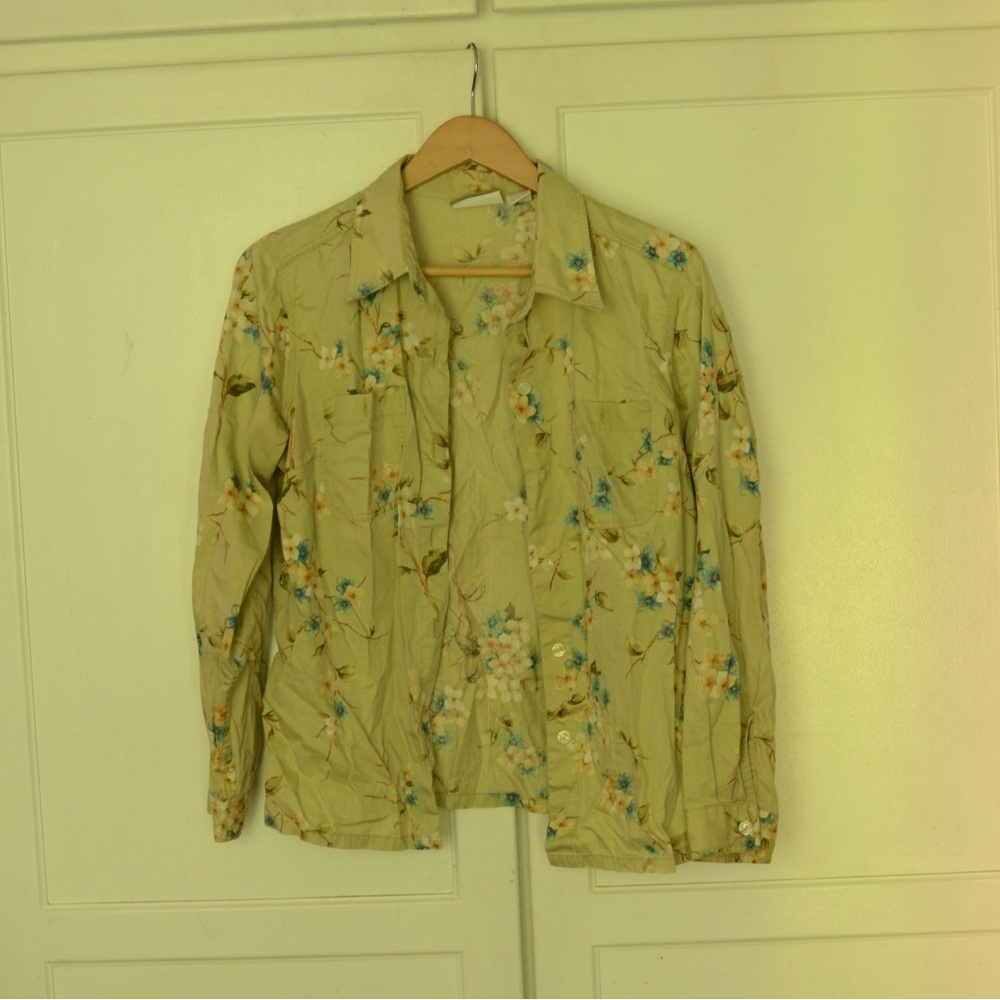Vintage-inspired Liz Claiborne Petite Flannel Shirt - Size Medium.